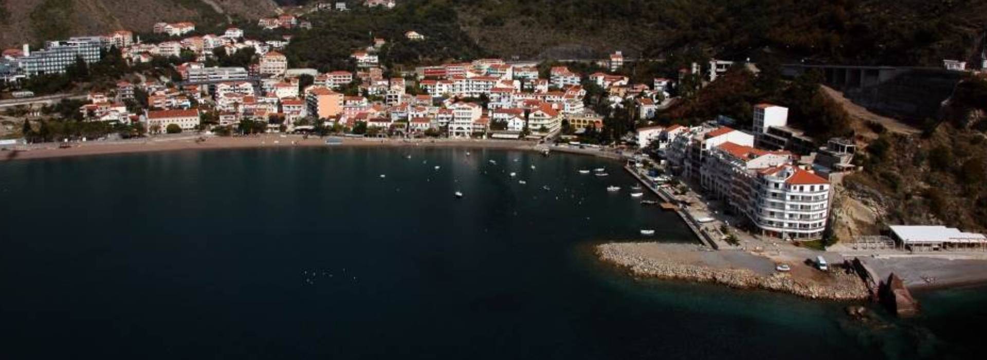 Viamont | Idejno rješenje lukobrana (marine) u Rafailovićima - Opština Budva